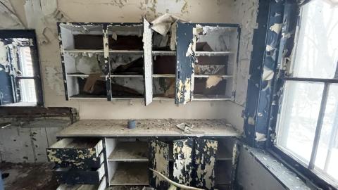 Old abandoned house and barn - 94A30537-26DB-41F8-9364-E91C9F201F12.jpeg