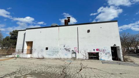 Abandoned royal canadian legion facility photo 3