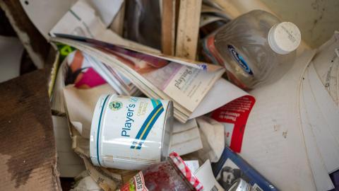 DSLR Pics - exploring the now abandoned house where my parents met-19-2-2.jpg