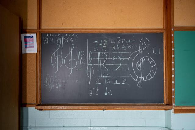 Feb 2022 - abandoned ontario school-21.jpg