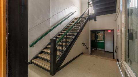 Feb 2022 - abandoned ontario school-24.jpg