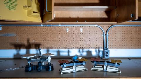 Feb 2022 - abandoned ontario school-23.jpg