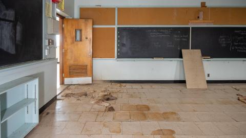 Feb 2022 - abandoned ontario school-28.jpg