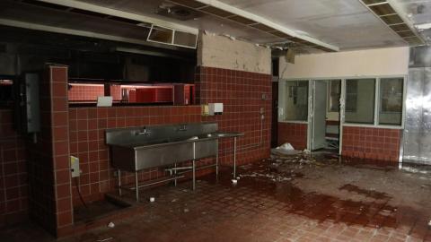 Early morning pilgrimage - IMG_0866.JPG