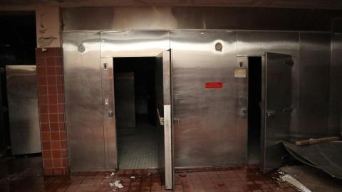 Early morning pilgrimage - IMG_0867.JPG