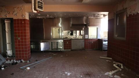 Early morning pilgrimage - IMG_0869.JPG