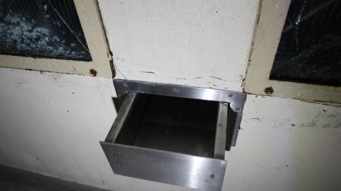 Early morning pilgrimage - IMG_0880.JPG