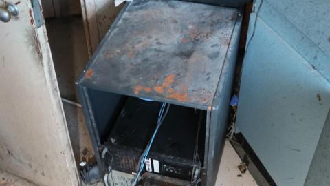 Early morning pilgrimage - IMG_0923.JPG