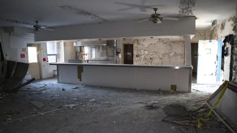 Early morning pilgrimage - IMG_0962.JPG