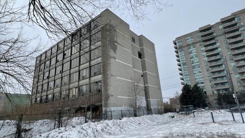 Abandoned brokers office building - 4C94D1E5-81AA-4634-968C-5600D3B36B70.jpeg