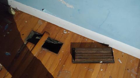 1674 Sydenham Road - 20220403_152555.jpg