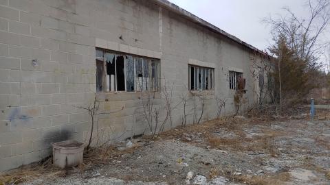 1660 Sydenham Road - 20220403_153222_HDR.jpg