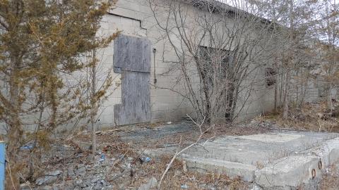 1660 Sydenham Road - 20220403_153238_HDR.jpg