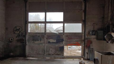 1660 Sydenham Road - 20220403_150737_HDR.jpg