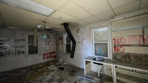 Haunted house - E1833C42-6294-4863-A99C-1FE348C065E5.jpeg