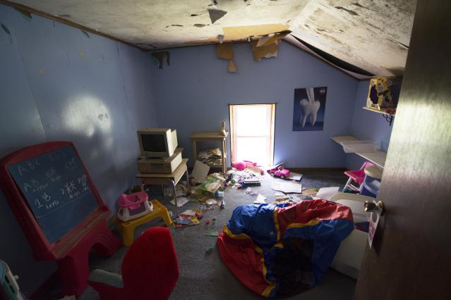 Let The Bodies Hit The Floor - May 2016 - 10.jpg