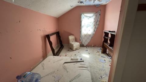 Abandoned gas station - 30DFF5FF-756B-4362-ACCB-9D905A33B70E.jpeg