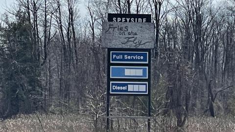 Abandoned gas station - EEBC92D8-55B7-4BA1-A0D3-8B88561188DA.jpeg