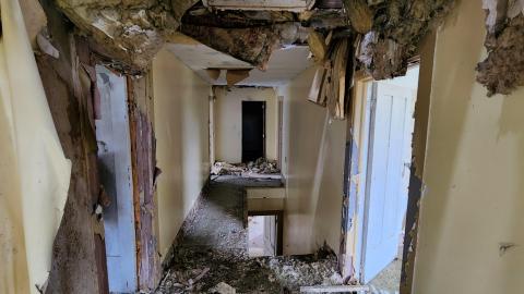 The roof at the front end has definitely seen better days