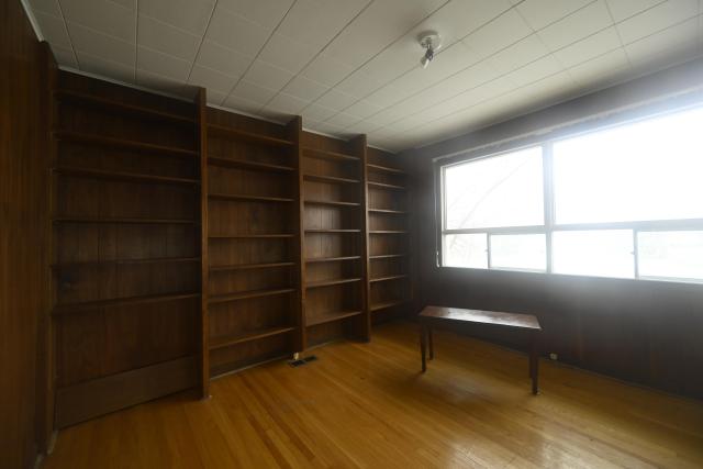 Lone Breezeblock photo 4