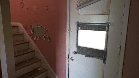 Nice Couch - May 2019 - 9.jpg