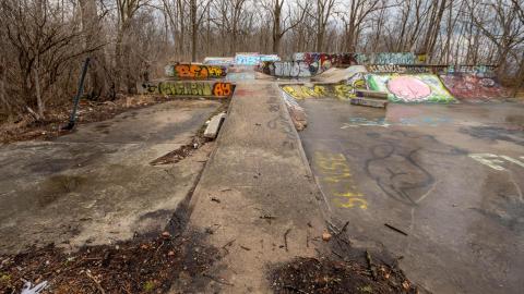 April 2022 - abandoned skate park in the woods-17.jpg