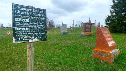 Huffman and Moscow Quaker Cemetery April 2022 - IMG_4670.JPG