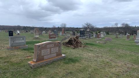 Huffman and Moscow Quaker Cemetery April 2022 - IMG_4676.JPG