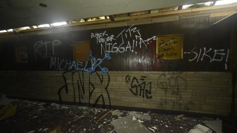 The Cum Closet - _DSC1400.JPG