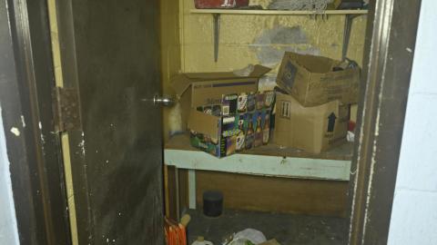 The Cum Closet - _DSC1408.JPG