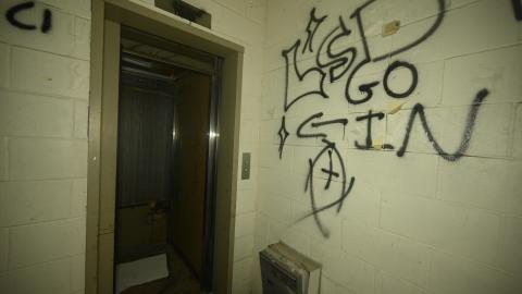 The Cum Closet - _DSC1413.JPG