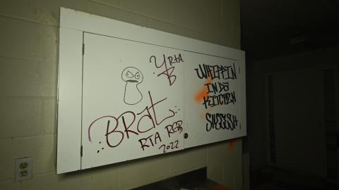 The Cum Closet - _DSC1423.JPG