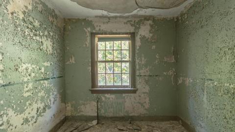 Fall 2018 - abandoned-hospital-nurses-residence-urban-exploration-2.jpg