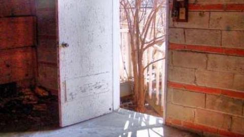 Brady bunch type house - House-with-a-View11.jpg