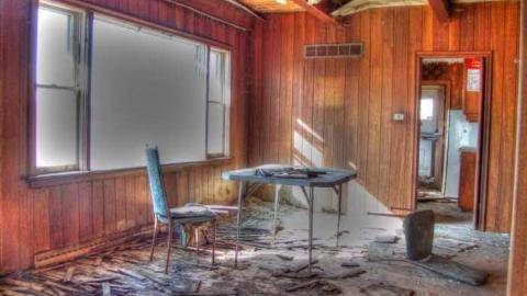 Brady bunch type house - House-with-a-View265.jpg