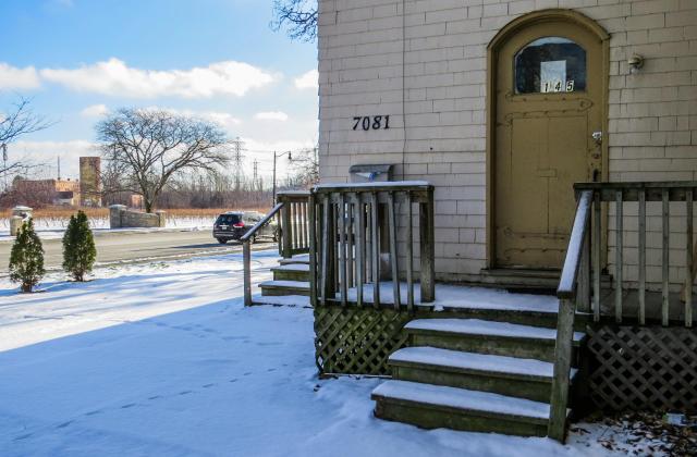 Between Hope & Despair - Niagara Falls, Ontario