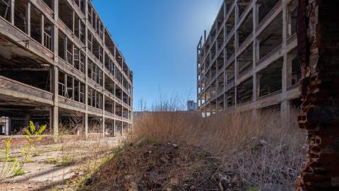 May 2022 - Abandoned Detroit Packard Plant 2022-17.jpg