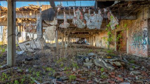 May 2022 - Abandoned Detroit Packard Plant 2022-38.jpg