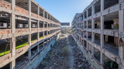 May 2022 - Abandoned Detroit Packard Plant 2022-40.jpg