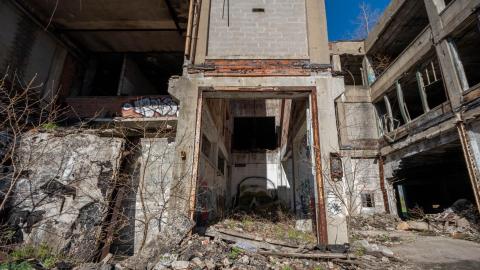 May 2022 - Abandoned Detroit Packard Plant 2022-87.jpg