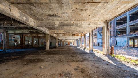 May 2022 - Abandoned Detroit Packard Plant 2022-97.jpg