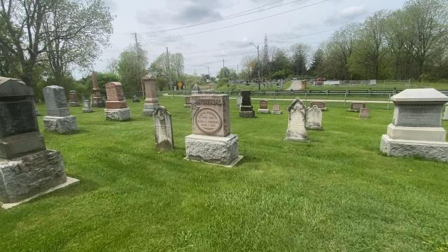 Pond Mills Cemetery photo 5