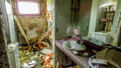 Getting Into Shenanigans - 022X.jpg