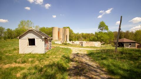 May 2022 - Punched Out Walls - IMG_1920.JPG