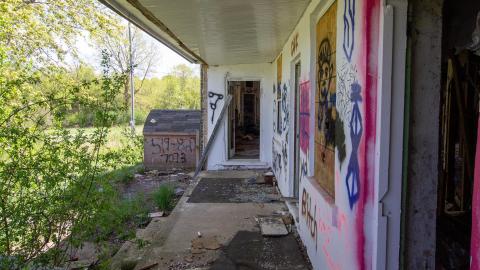 May 2022 - Punched Out Walls - IMG_1912.JPG