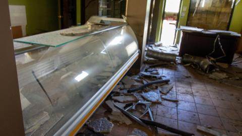 May 2022 - No More Baked Goods - IMG_1975.JPG