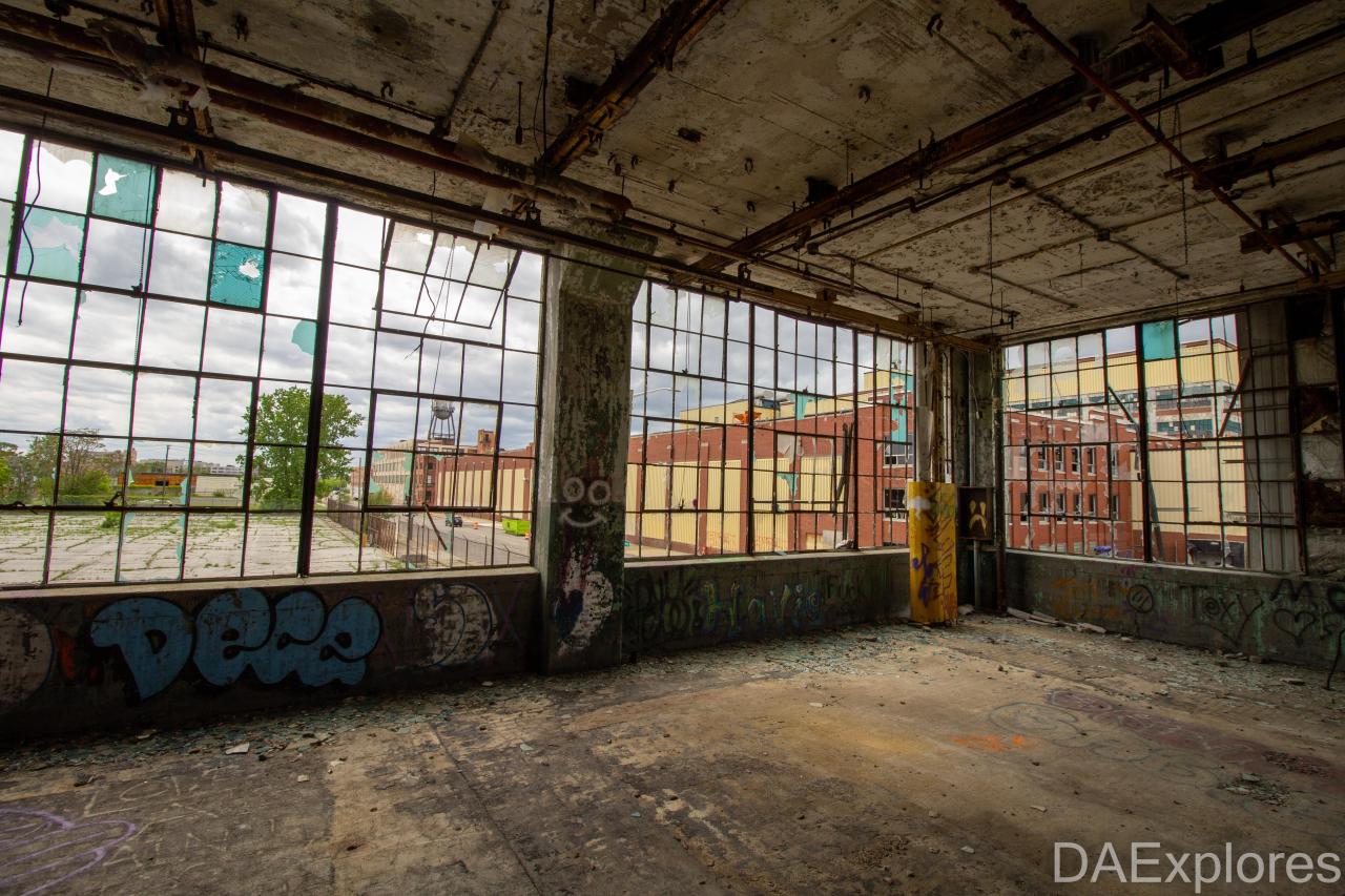 May 2022 - A Piece of Automotive History - IMG_2156.JPG