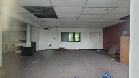 Offices near Leon's center photo 3