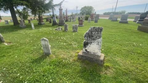 Covenanted Baptist Cemetery/Mayfair Cemetery - 2C70D8F8-0347-4693-BABB-F24F4E420CA6.jpeg