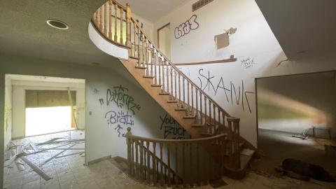 Photo from Abandoned 80s house
